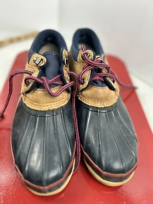 Botas al tobillo Lands End de cuero y goma aislantes con cordones de pato para mujer 11’ Foto 1 de 4