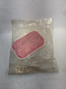 NOS Truck-Lite (45202R) Red Stop/Turn/Tail Lamp Trailer/Truck - Picture 1 of 9