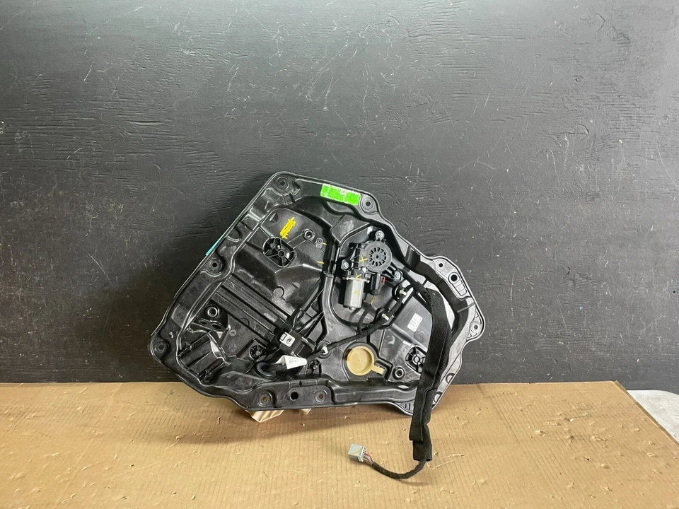 Jeep Wrangler 2018 a 2024 regulador de ventana lateral trasera izquierda L9258 OEM DG Foto 1 de 4