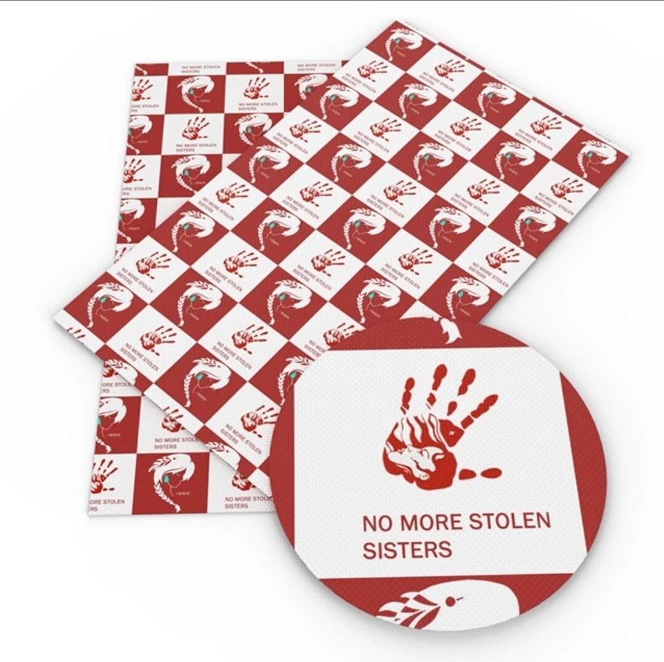 SÁBANA DE IMITACIÓN DE CUERO MMIW 8" X 12" 1108555 No More Stolen Sisters LISA Foto 1 de 1