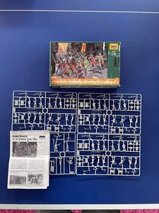 Zvezda Boxed French Infantry of the 100 Years War 1:72 Model Kit 8053 - Picture 1 of 9
