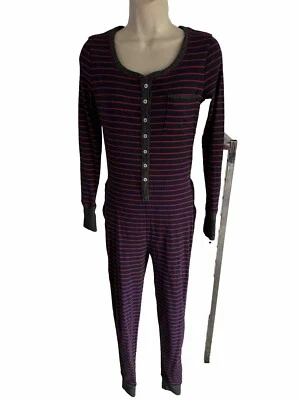 Roupa de dormir Abercrombie stay warm peça única ou longa sob desgaste listrada vermelha azul marinho XS - Imagem 1 de 4