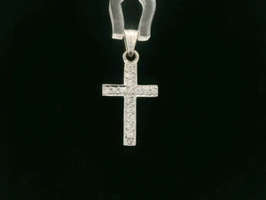 18ct White Gold & Diamond Cross Pendant - 21.8mm by 10.5mm - Picture 1 of 13