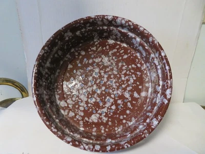 Brown & White Speckled Enamel Ware Strainer Colander Kitchen Decor X-Large - Image 1 of 4