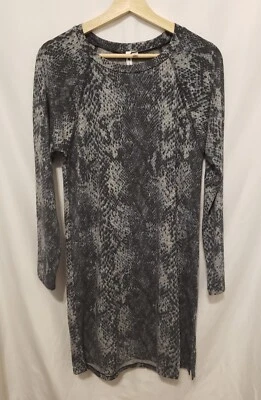 Cable & Gauge Shift Dress Small Gray Snakeskin Long Sleeve Round Neck Pullover - Image 1 of 4