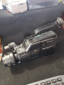 Sony Handycam CCD-F55 Video 8 For Parts Or Repair Untested + Battery + Charger - Picture 1 of 3