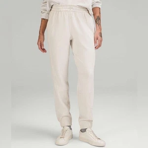 Jogger de tiro alto acanalado Lululemon cepillado Softstreme blanco ópalo talla 10 - Imagen 1 de 10