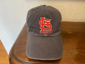 St. Louis Cardinals Strapback Hat Twins Enterprise The Franchise Baseball Cap - Picture 1 of 5