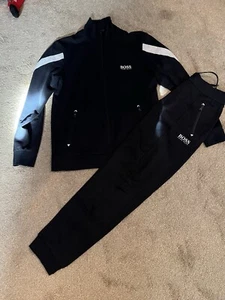 Hugo Boss Men’s Navy Tracksuit Size Medium - Picture 1 of 2
