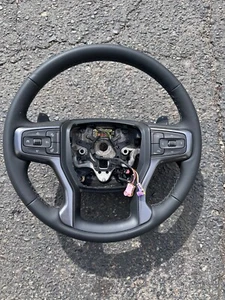 OEM | Steering Wheel fits Silverado 2500 3500 HD 21-23 Black with Grey Stitch - Bild 1 von 2