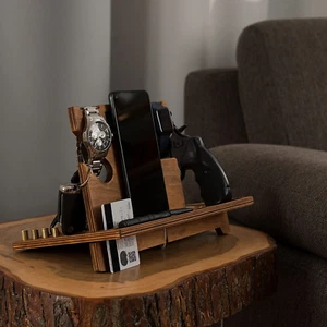 Holz Waffenhalter Ständer ELEGANT Pistole Kurzwaffen Tablett Organizer Display Rack Dekor - Bild 1 von 9