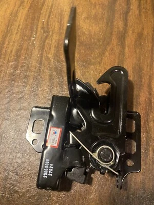 2004 - 2016 雪佛兰 Impala Limited Malibu Monte Carlo 25868008 抽油烟机闩锁 — 第 1/3 张图片