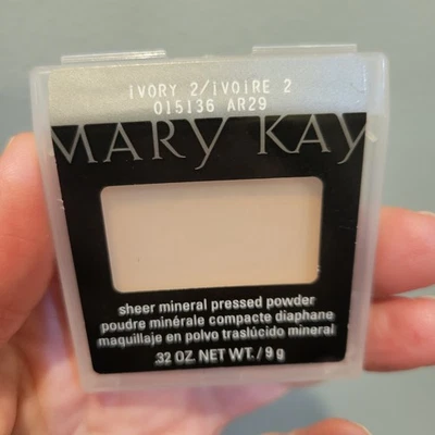 Mary Kay IVORY Sheer Mineral Pressed Powder New Old Stock Discontinued 015136 - Image 1 of 4