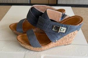 TOMMY HILFIGER WOMEN'S CORK WEDGE SANDALS. SIZE: 8M BLUE LEATHER HIGH HEELS - Picture 1 of 6