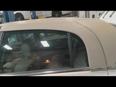 Used Rear Left Door Assembly Rear Side fits: 2003 Lincoln & TOWN CAR 117.7`` WB Foto 1 de 4