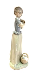 NAO by LLADRO~ "MY PUPPY" Porcelain Figurine #1445~Jose Roig 1984 - Picture 1 of 8