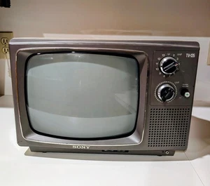 1981 Sony 12" TV-125 Black and White Television Japanese - Picture 1 of 6