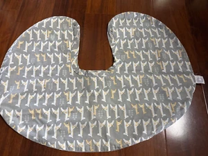 Boppy Brand Gray Giraffe Print Baby Feeding Pillow Cover ONLY - Picture 1 of 3