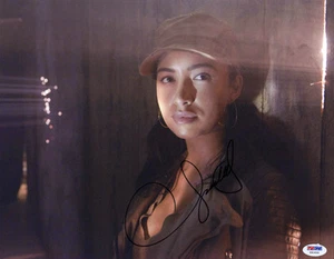 Foto firmada de Christian Serratos 11x14 Rosita Walking Dead PSA/ADN AUTOGRAFIADA - Imagen 1 de 1