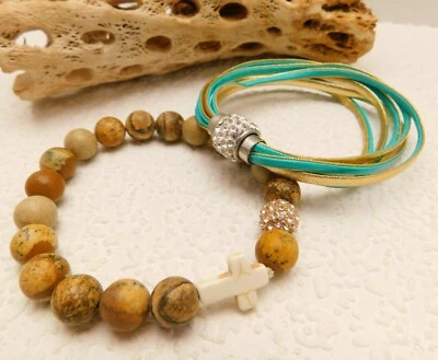 SOUTHWESTERN STONE AND LEATHER BRACELET LOT - Image 1 of 4