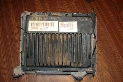 Chevrolet Suburban ECM 16258835 1999 módulo de control del motor Foto 1 de 2