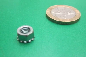 Zinc Class 8 Tooth Washer KEPS Hex Nut, RH, M5 x .08 x 5 mm Height. 100 Pcs - Picture 1 of 11