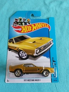 Hot Wheels International 71 Mustang Mach 1 2014 dorado 94/250 excelente tarjeta - Imagen 1 de 3