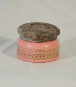 Vtg Avon Unforgettable Cream Sachet Vanity Jar .66 Oz Pink Gold Makeup 70s - Picture 1 of 5