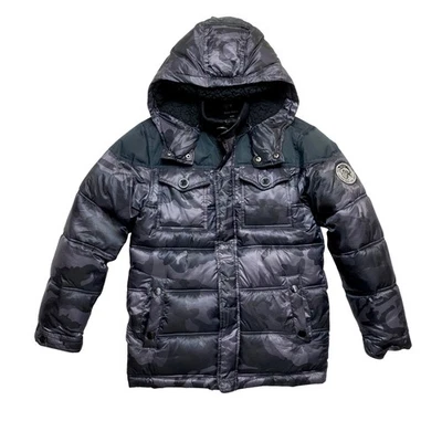 Jaqueta acolchoada camuflada infantil Diesel com capuz casaco de inverno meninos meninas tamanho P - Imagem 1 de 4