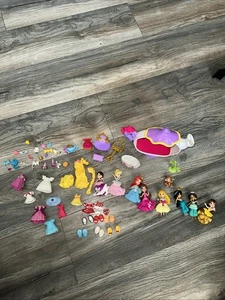 Disney Princesa Pequeño Reino Snap Ins Clips Reales Moda Muñeca y Accesorios - Imagen 1 de 6