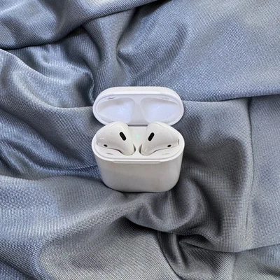 APPLE AirPods 2. Generation (Lightning) - Bild 1 von 4