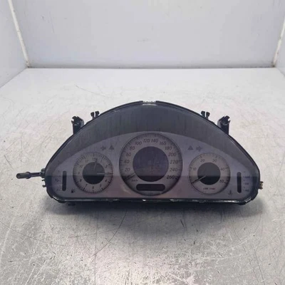 Quadro strumenti contachilometri tachigrafo Mercedes classe E 270 CDI W-S211 200 - Immagine 1 di 4