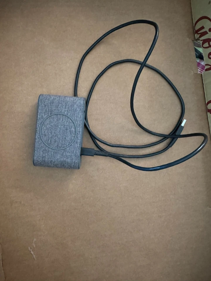 Cargador rápido inalámbrico iOttie almohadilla de carga de tela gris 5V 3A, 9V 2A, 12V 1.5A Foto 1 de 4