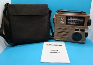 GRUNDIG FR-200 Emergency Radio Battery Crank SW/AM/FM Flashlight w/ Carry Case - Picture 1 of 6