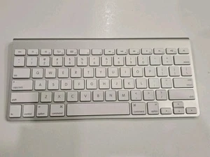 Tastiera Bluetooth wireless ORIGINALE Apple A1314 - Foto 1 di 5