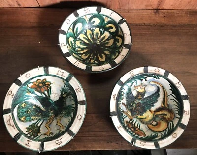 LOTTO n° 3 CIOTOLA CERAMICA PARETE Vecchia Faenza DECORO GROTTESCHE PAVONE FIORI - Immagine 1 di 4