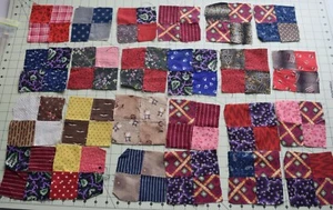 2939 24 antik 1870-90er 4 Patch Quilt Blöcke, viele schöne Drucke - Bild 1 von 1