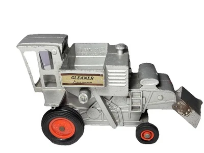 Vintage ERTL Allis Chalmers Gleaner Combine 1:32 Scale Diecast Farm Toy - Image 1 of 4