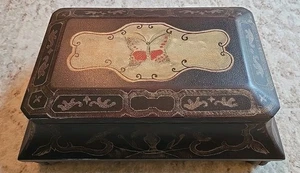 VINTAGE FAUX LEATHER COVERED BUTTERFLY VELVET LINED BOX WOODEN ORNATE - Picture 1 of 6