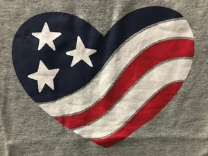 Girl's Americana Gray T-Shirt American Flag Heart New - Picture 1 of 1