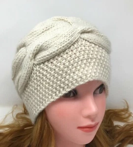 Women Hat Soft Beanie Hand Knit 100 % Cashmere Ivory color Warm Beret - Picture 1 of 6
