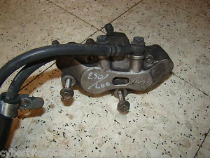 SUZUKI 250 / 400 BURGMAN - 1999 / 2001 - ETRIER DE FREIN AVANT - Picture 1 of 1