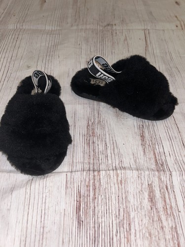 UGG Fluff Yeah Slide Sling Back Pantofole Sandalo Nero Ragazze Neonati Taglia 8