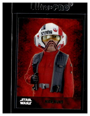 2015 Star Wars The Force Awakens Series 1 Lightsaber Green #48 Nien Nunb - Image 1 of 2