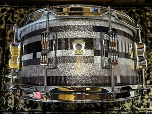 Ludwig 6.5" x 14" Classic Maple Snare Drum - Digital Sparkle - Picture 1 of 7