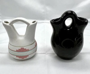 Set Of 2 Wedding Vases Cedar Mesa Navajo Pottery Black on Black ; Mesa White - Picture 1 of 10