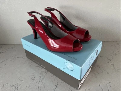 Zapatos de tacón LifeStride de charol rojo para mujer talla 9 punta abierta honda trasera Foto 1 de 4