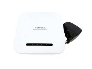 Netgear WAX220 WiFi 6 AX4200 Dual-band Access Point with Multi-Gig PoE - Bild 1 von 10