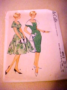 1959 McCall's Pattern Lady's Dress w/ Lg Cape-like Collar 4912 - Picture 1 of 4