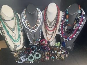 Vintage Costume Jewelry Wholesale Lot 50 Pcs Necklace Bracelet Earrings LBS152 - Picture 1 of 18